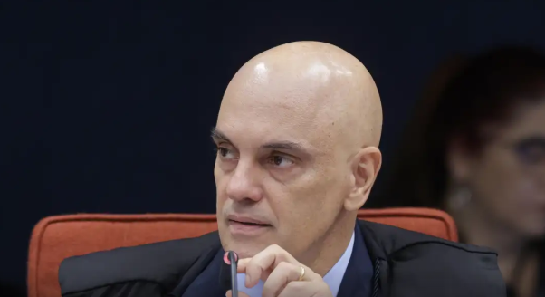 Moraes determina transferência de Bolsonaro para Papudinha