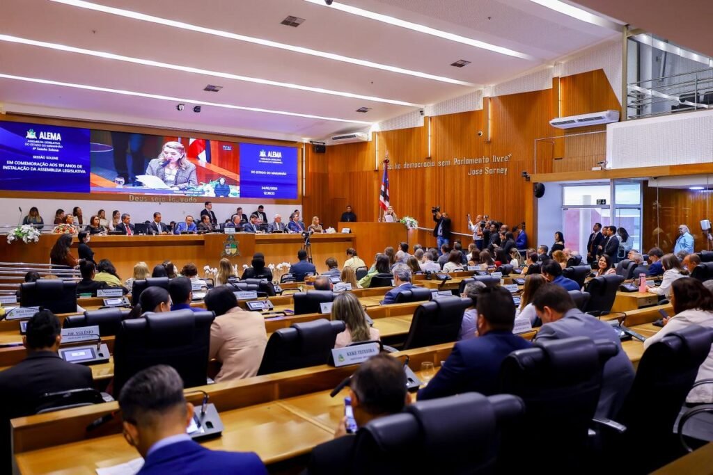 Sessão solene celebra os 191 anos da Alema