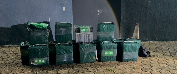 Tráfico internacional: avião com mais de meia tonelada de cocaína é apreendido pela Polícia Militar em João Lisboa