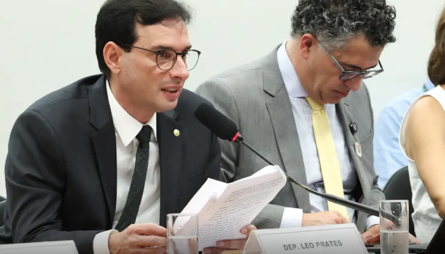 Fim da escala 6×1: relator propõe que um dia de folga seja no domingo